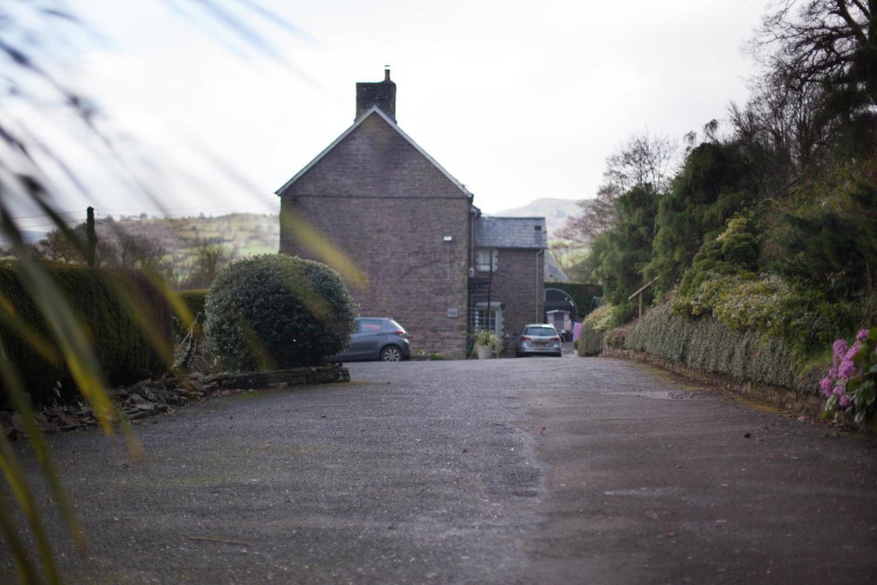 Ty Croeso Boutique B&B Crickhowell Extérieur photo